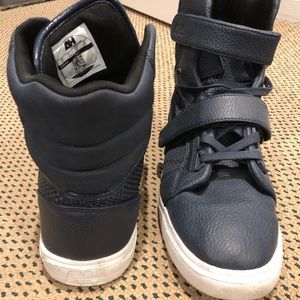 Men’s High Top Speakers